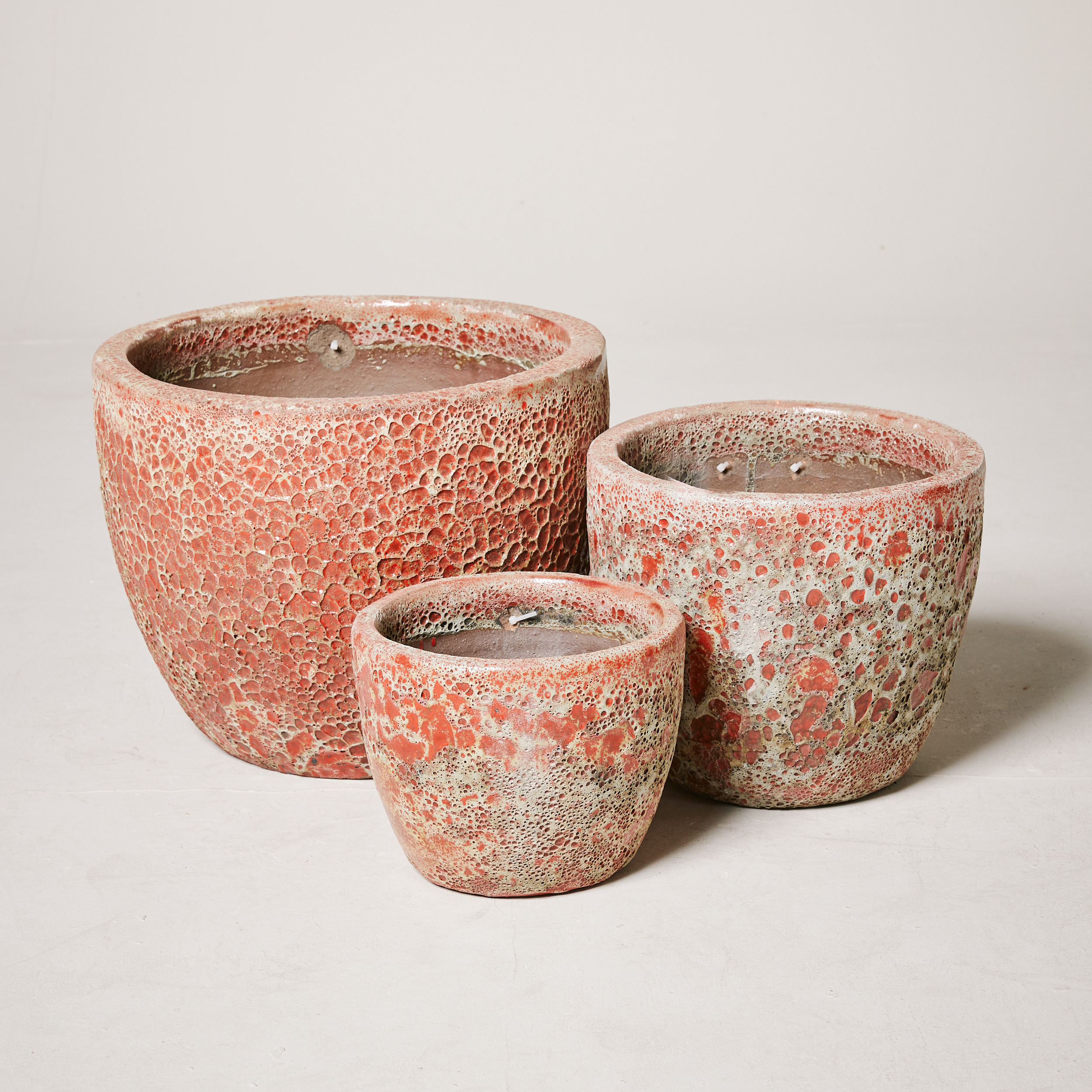 Outdoor pot Aquarius Egg - Red Dwarf | The Palm Centre