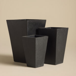Outdoor pot Taper Square - Black