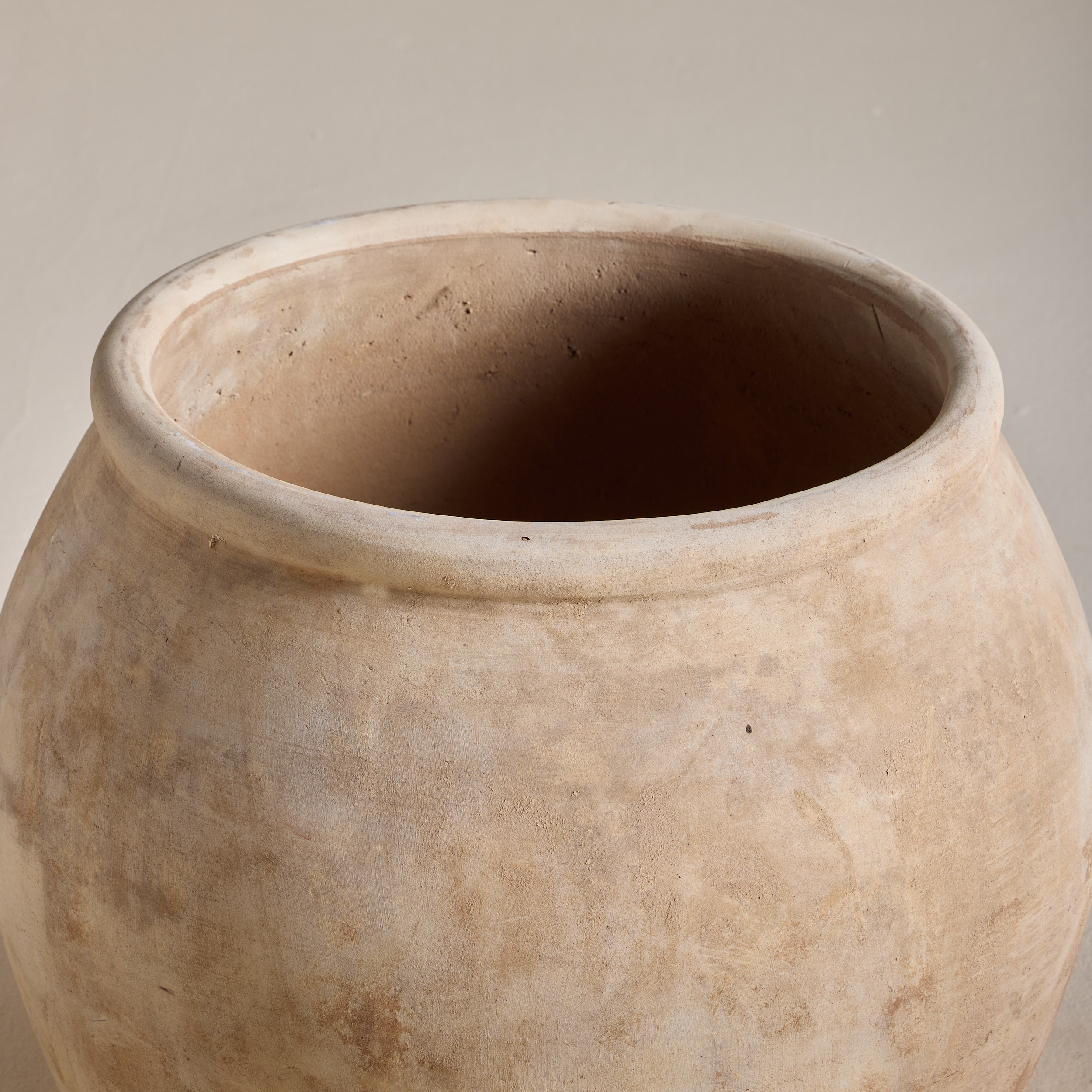TS-FAUST Faustino Urn Rustic Terracotta
