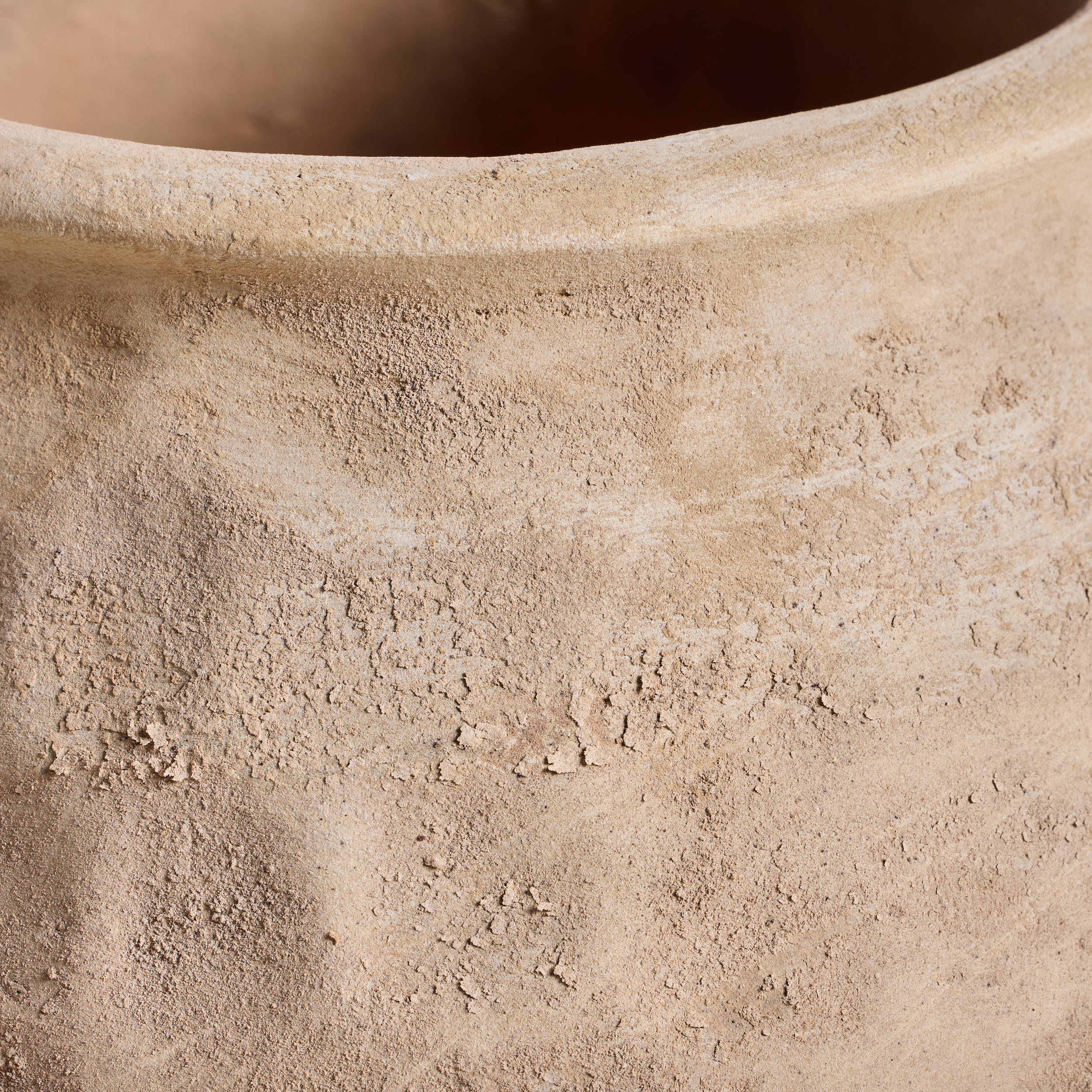 TS-PRAT Pratto Urn Rustic Terracotta